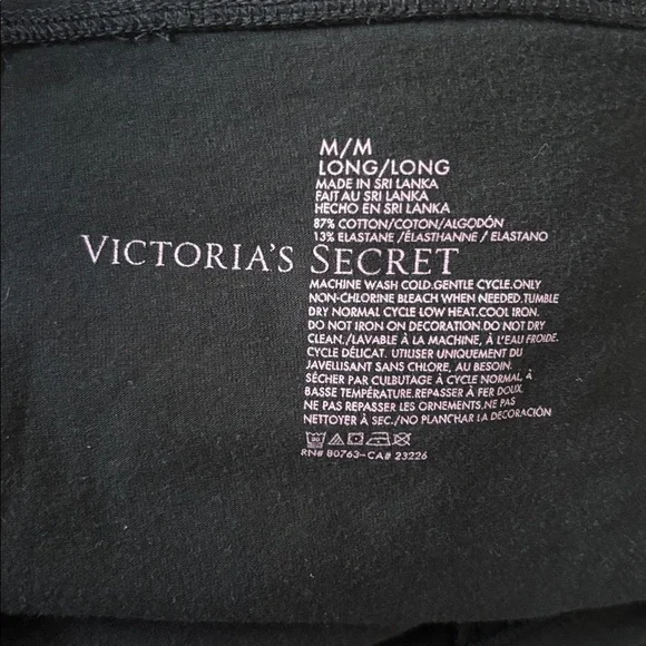 Low/Mid Rise Victoria's Secret Black flare Leggings with Wing fold over- LONG!! - Picture 4 of 4